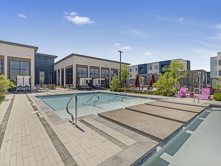 Elysian at Skye Canyon — Photo 46