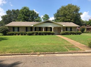 1006 Monroe St, Tupelo, MS 38801