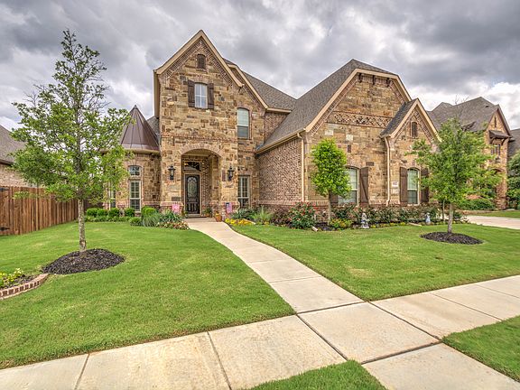 3rd image of 9016 Glendara Dr