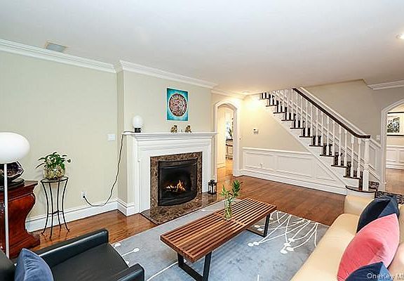 3rd image of 130 Country Club Drive