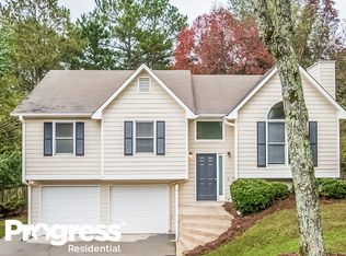 28 Earle Dr, Cartersville, GA 30121