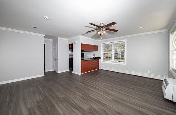 5th image of 184 Hallock Rd #70480225