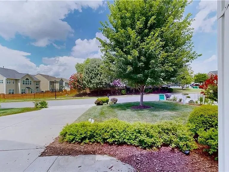 3048 Sycamore Point Trl — Photo 4
