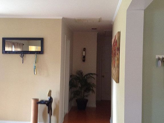 5th image of 12907 Charles St
