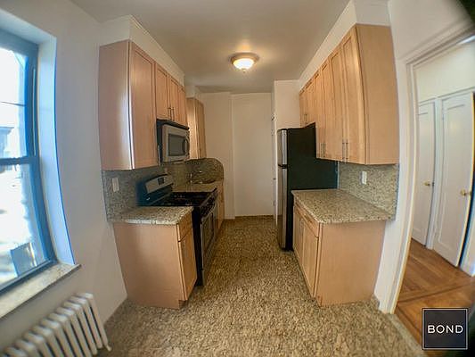 3rd image of 825 W 187th St APT 2G