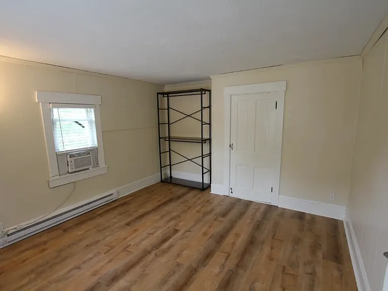 215 N College Ave — Photo 9