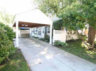 6272 Pine St, Omaha, NE 68106