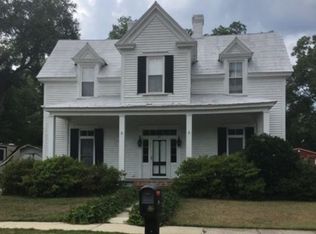 111 S Peachtree St, Batesburg, SC 29006