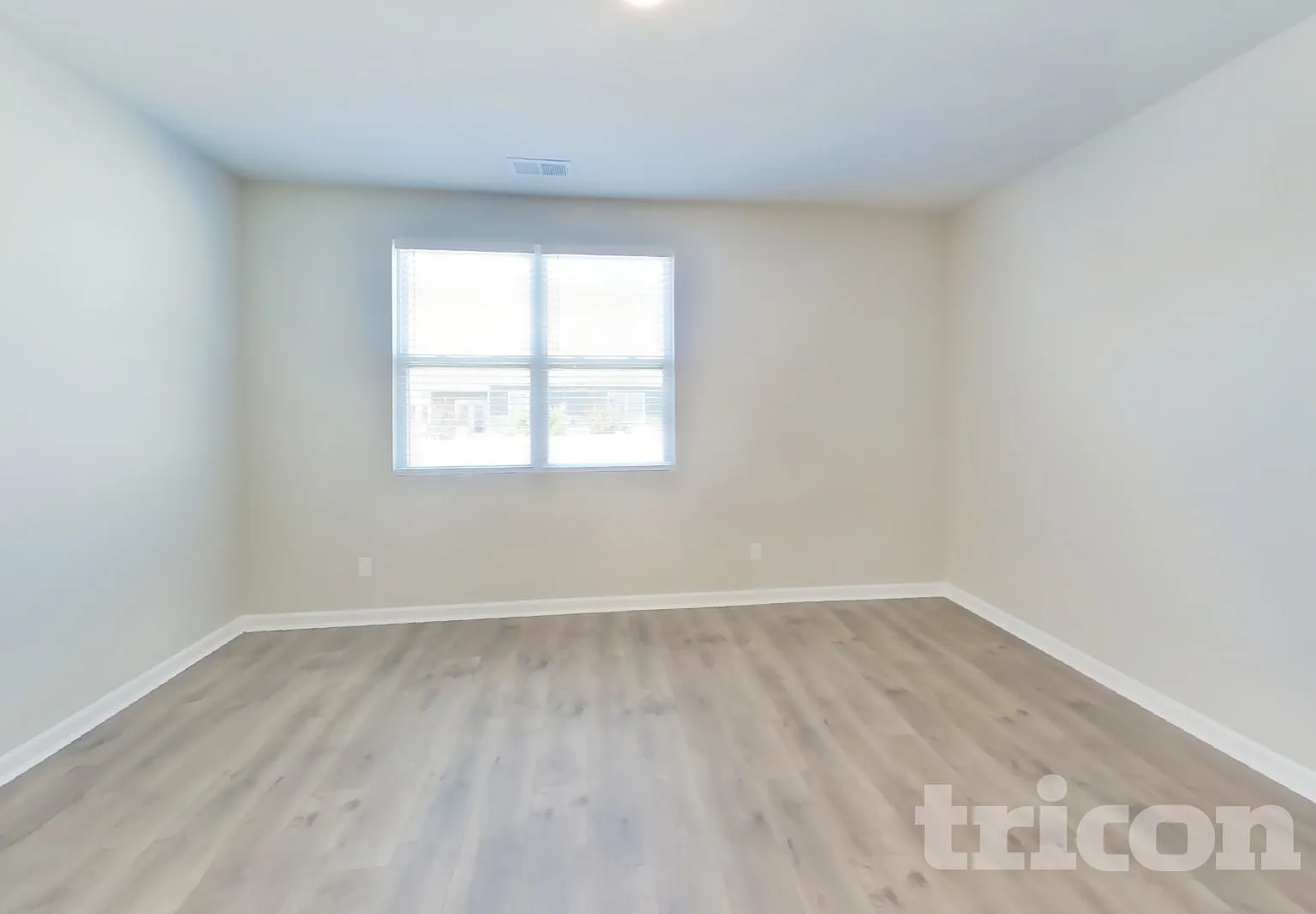 2028 Tate Farm Ln White House TN — Photo 2