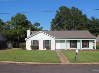 304 Longmeadow Dr, Ridgeland, MS 39157