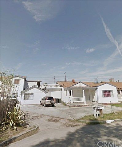 2nd image of 1233 Holly Ave