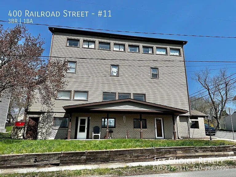 400 Railroad St #11 — Photo 11