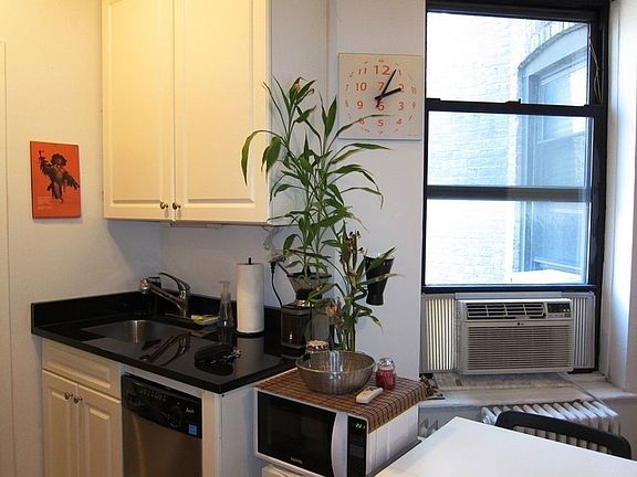 2nd image of 340 E 62nd St APT 24A