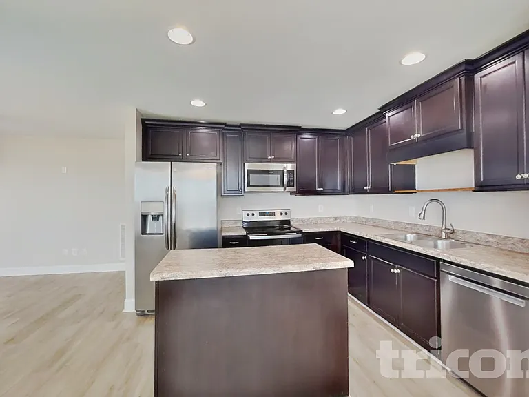 1868 Providence Ct — Photo 5