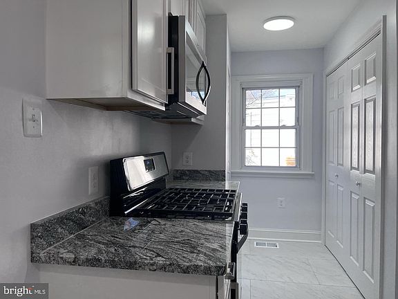 5th image of 5604 29th Ave