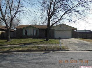 2105 W Gary St, Broken Arrow, OK 74012