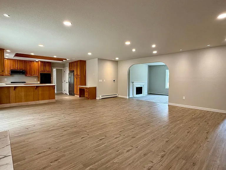 5330 Miranda Rd — Photo 9