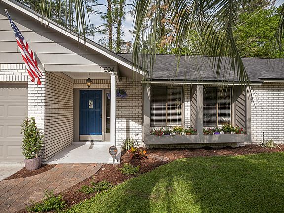 2nd image of 11504 Pine Forest Ct