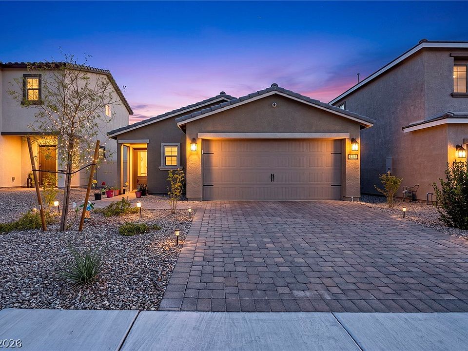 1st image of 4215 Gold Desert St