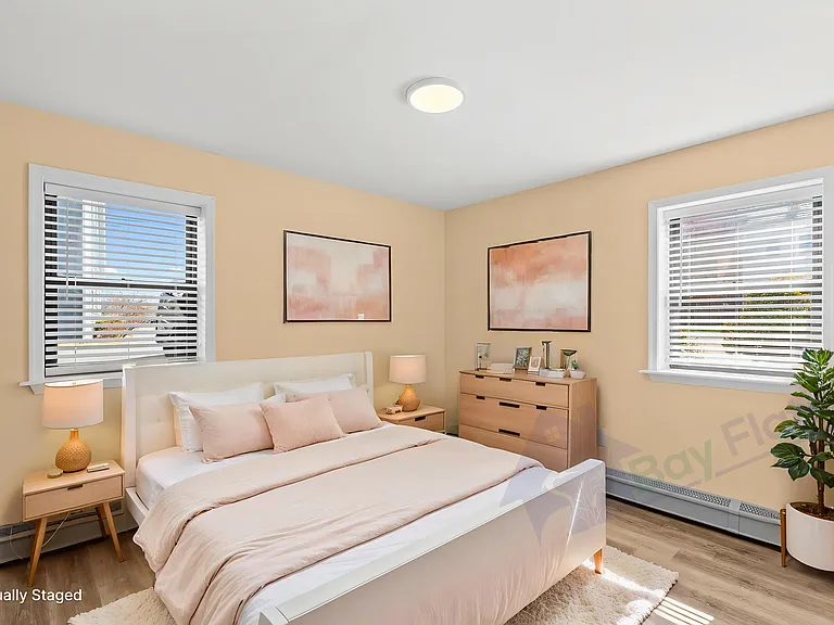 22645 Washington St #3 — Photo 6