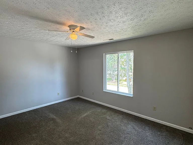 703 Mountain Pine Dr — Photo 11