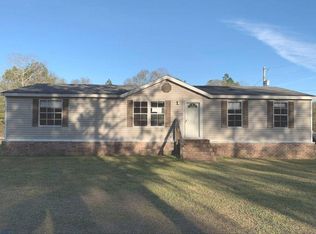 22 H K Lewis Rd, Carriere, MS 39426