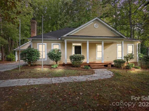 6217 Randy Dr, Charlotte, NC 28215