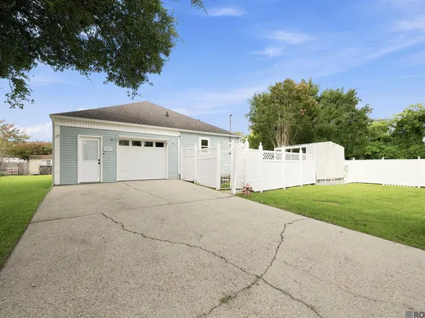 3041 Myrtle Grove Dr, Baton Rouge, LA 70810