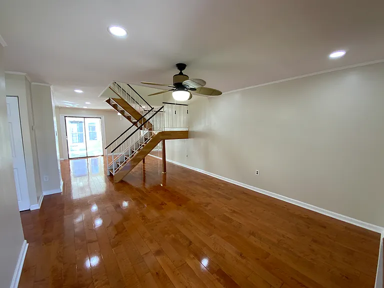 8422 Madison Pl — Photo 13
