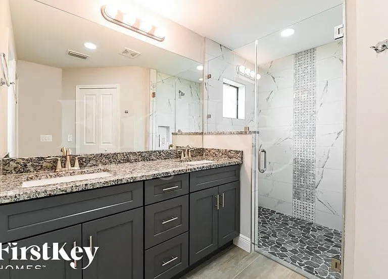 1019 Chapel Ave — Photo 11