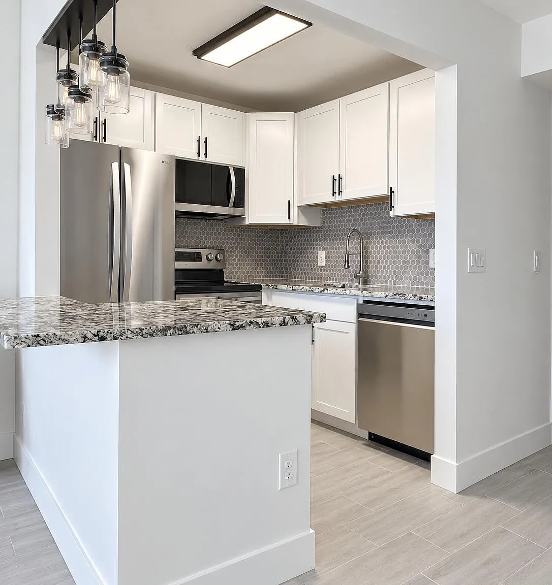 1 bed, 1.0 bath, 593 sqft, $1,650 — Photo 3