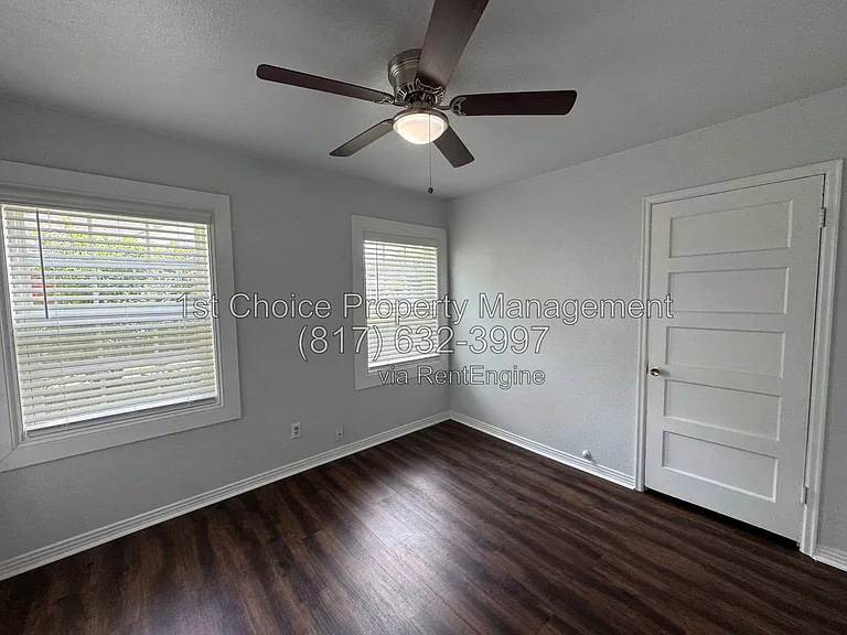 3241 Sandage Ave — Photo 8