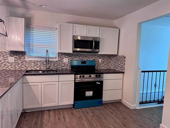 3rd image of 103 S 22nd St