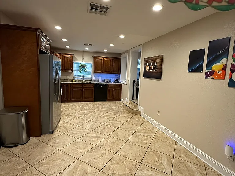 3117 W Cypress St — Photo 6