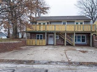 161 Beach Dr, Lake Tapawingo, MO 64015