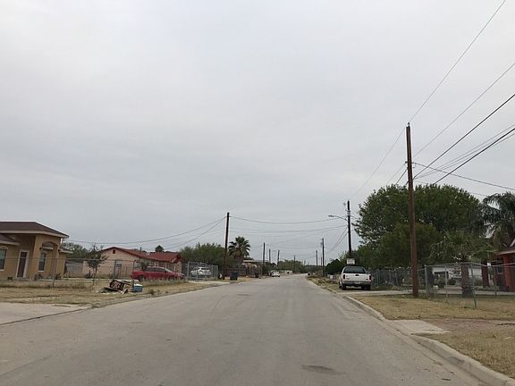 5th image of 3831 Doe Ln