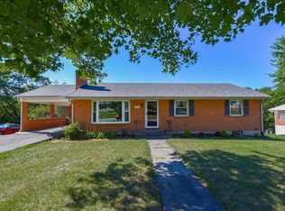 4554 Fontaine Dr, Roanoke, VA 24018