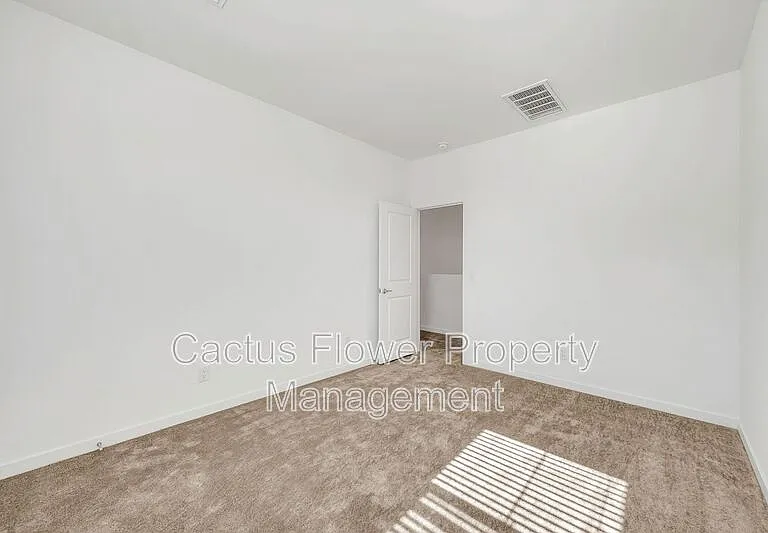 9850 E Tamery Ave — Photo 35
