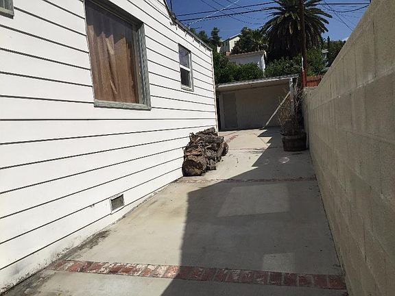 3rd image of 4525 Bowman Blvd