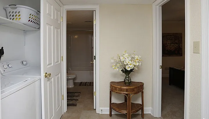 East Ridge Apartments — Photo 14