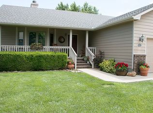 3106 Foxfire Dr, Dodge City, KS 67801