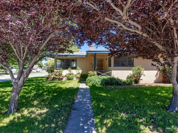 21 Pauley Ct, Tehachapi, CA 93561