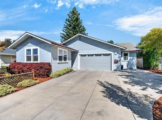 445 - 447 Monte Vista Avenue, Healdsburg, CA 95448
