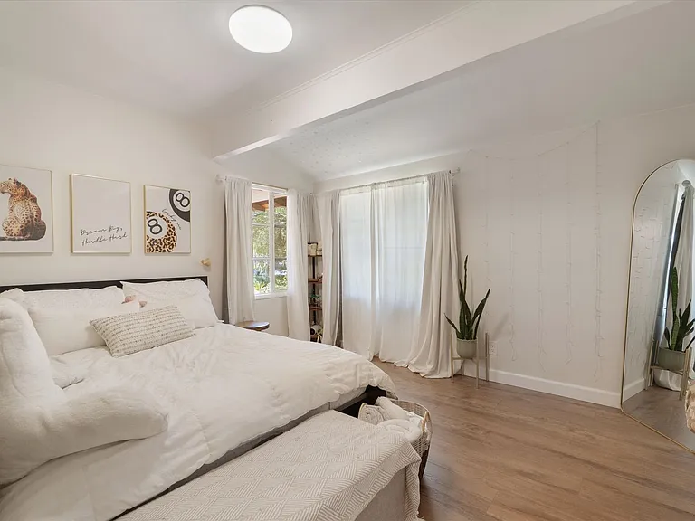5040 Gould Ave — Photo 17