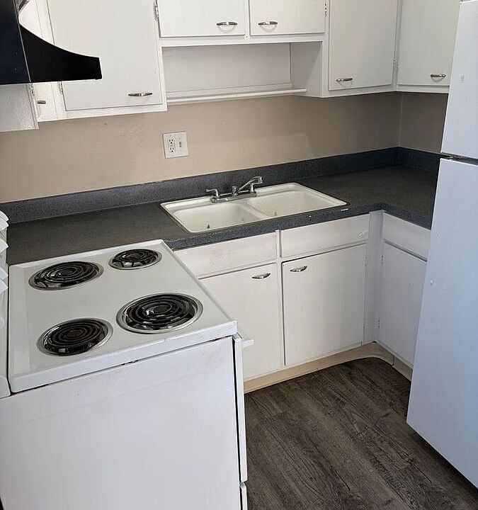 1st image of 1351 Xenia St APT 2F