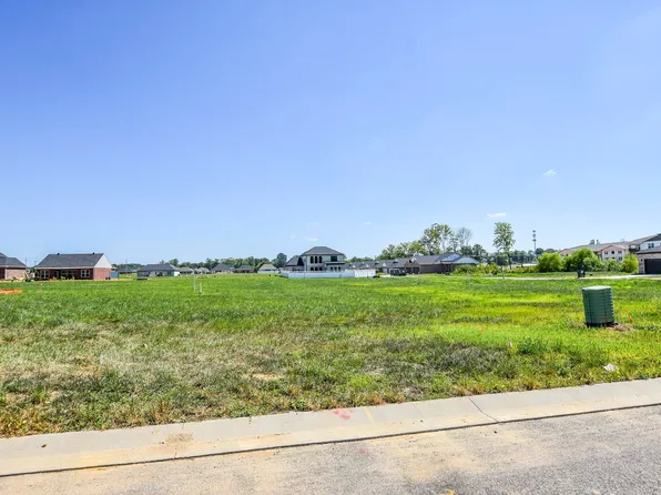 8847 Pebble Creek Dr, Newburgh, IN 47630