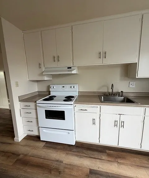 Montgomery Country Club Apartments — Photo 11