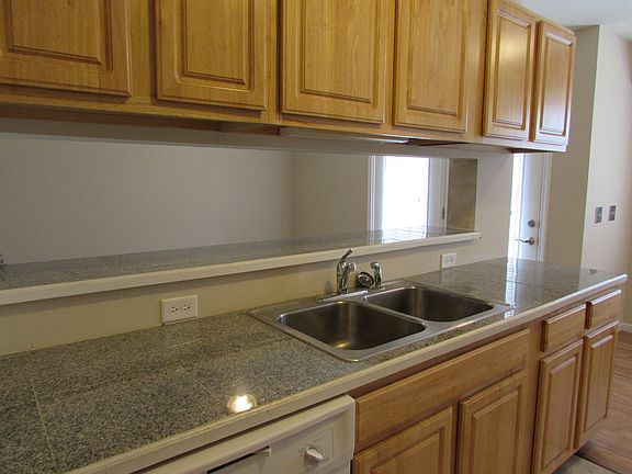 5th image of 100 Patriot Commons Way #207