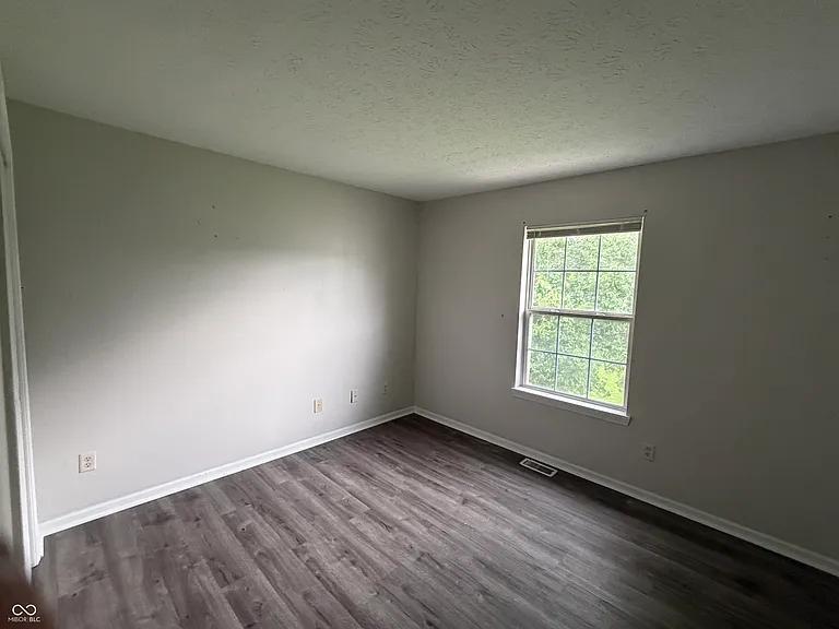 411 Garden Grace Dr — Photo 41