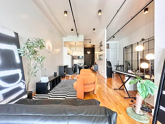 Rented by Doorway NYC, LLC | media 11